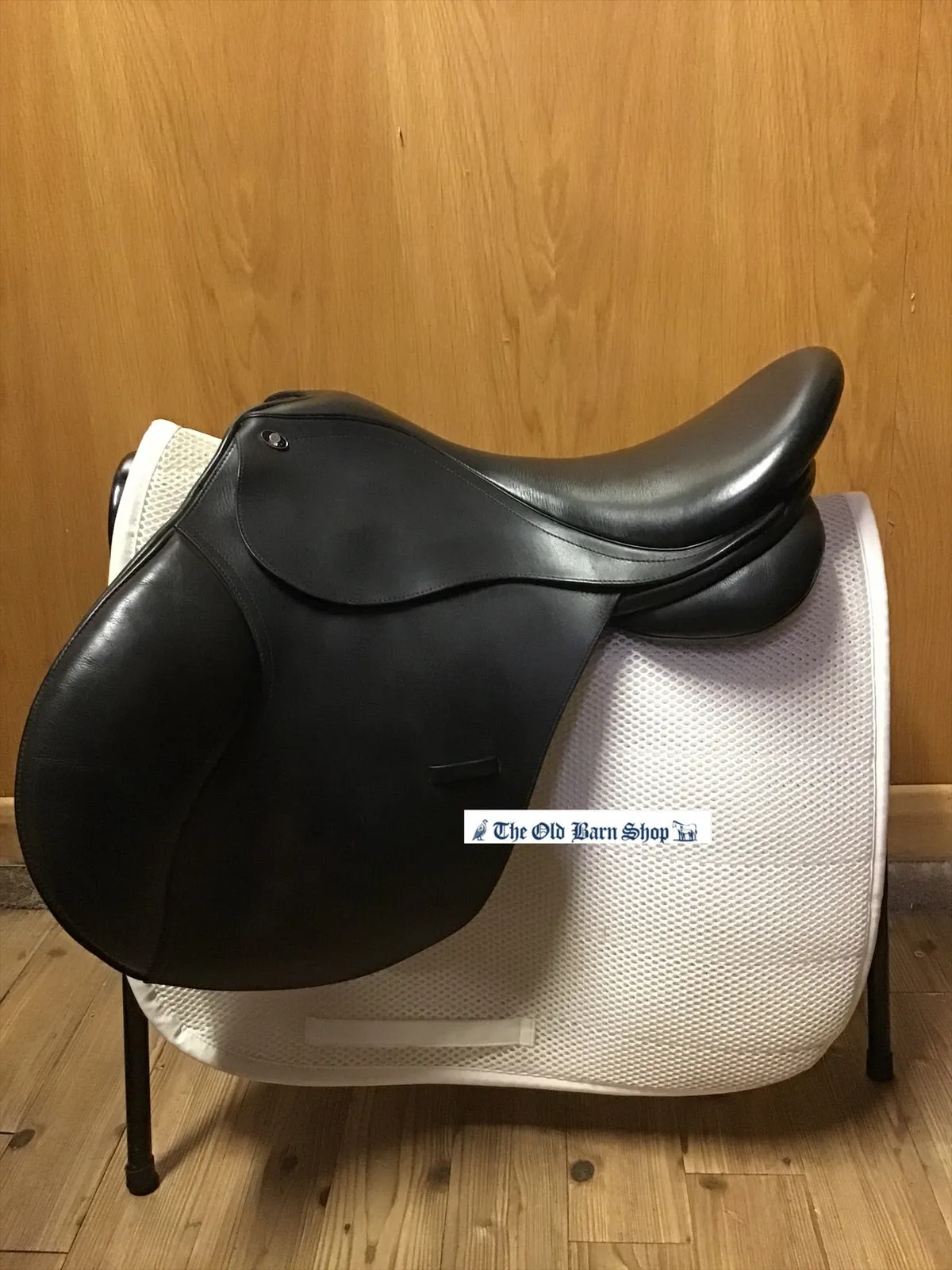 Waldhausen 17" Adjustable GP Saddle (Red bar included)